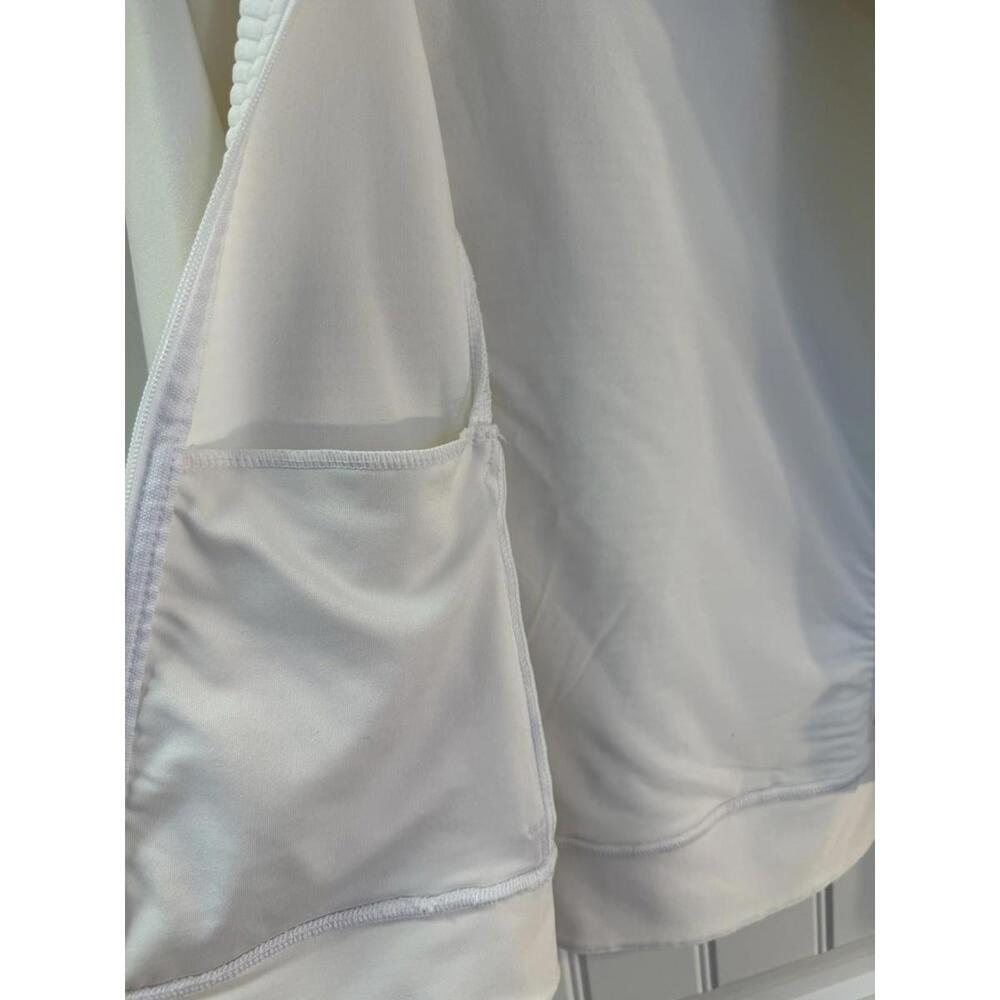 Mondetta Activewear Jacket White Cream Measures Women’s Large Asymmetrical - Picture 8 of 9